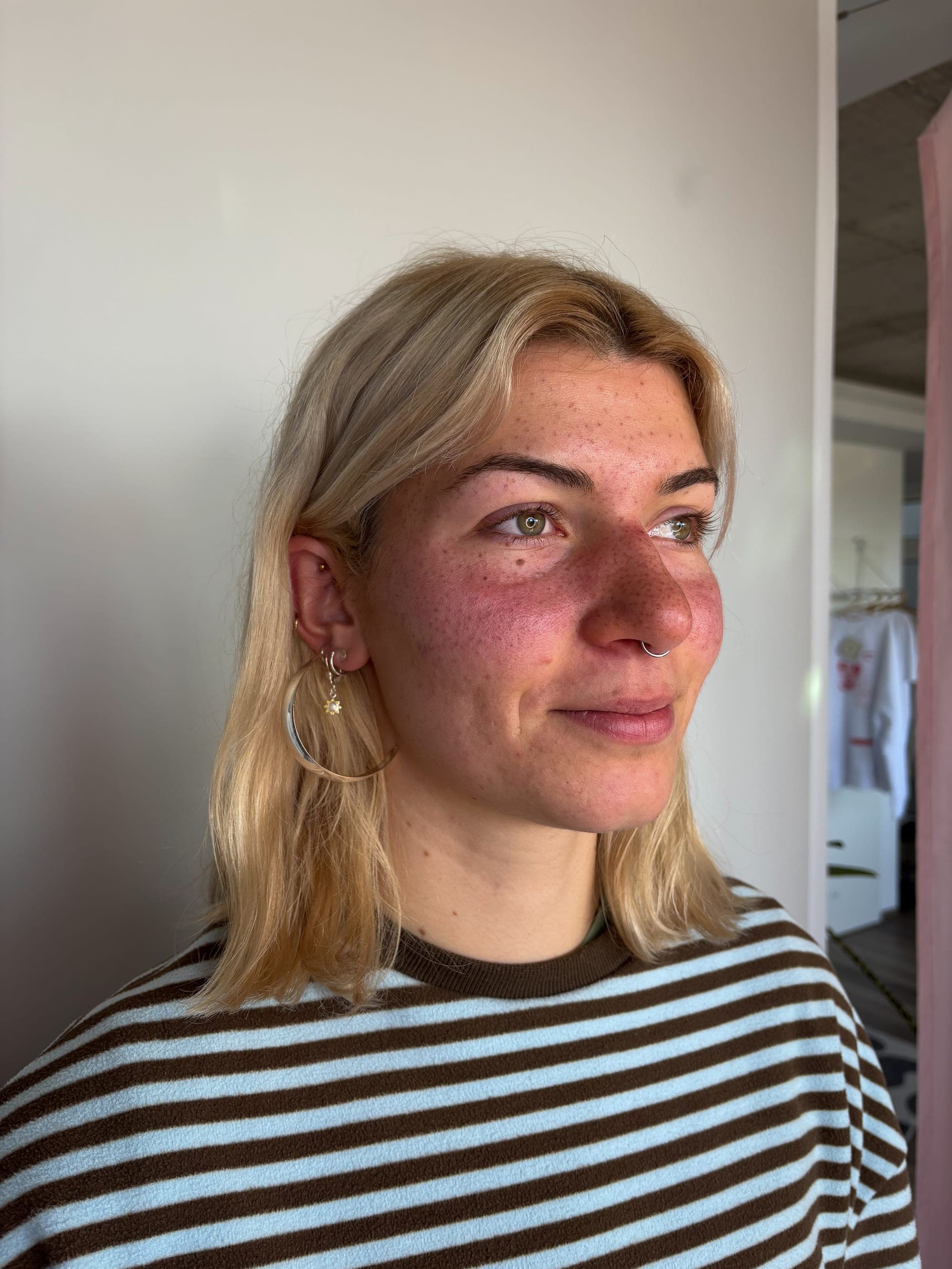 IMG 1679 – Freckles, Semipermanent von Ricarda, Atelier Noir nu Köln