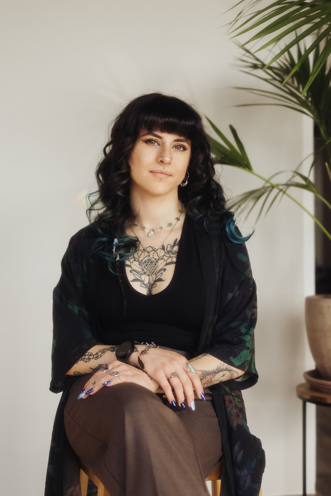 Maya – Tattoo Artist im Atelier Noir nu Köln