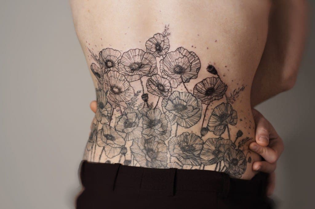 Spinnenlilien mit Schlange – Illustrativ, Linework von Eren, Atelier Noir nu Köln